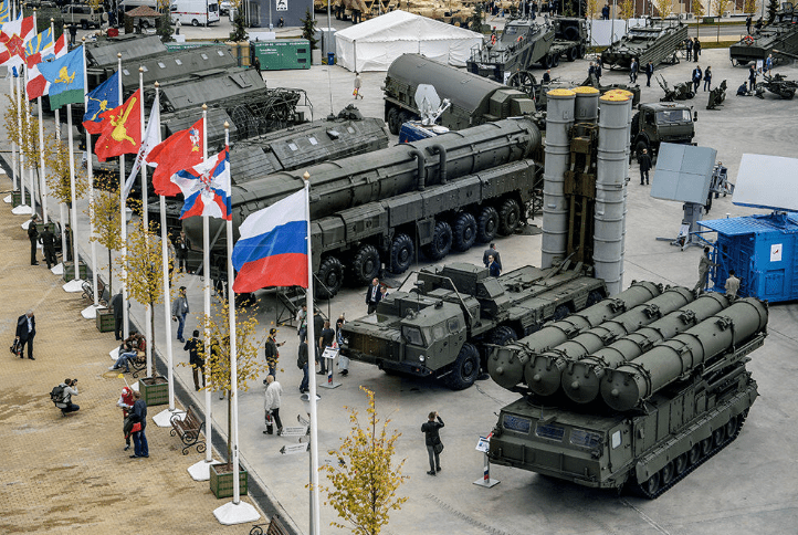 نمایشگاه تجهیزات نظامی روسیه 